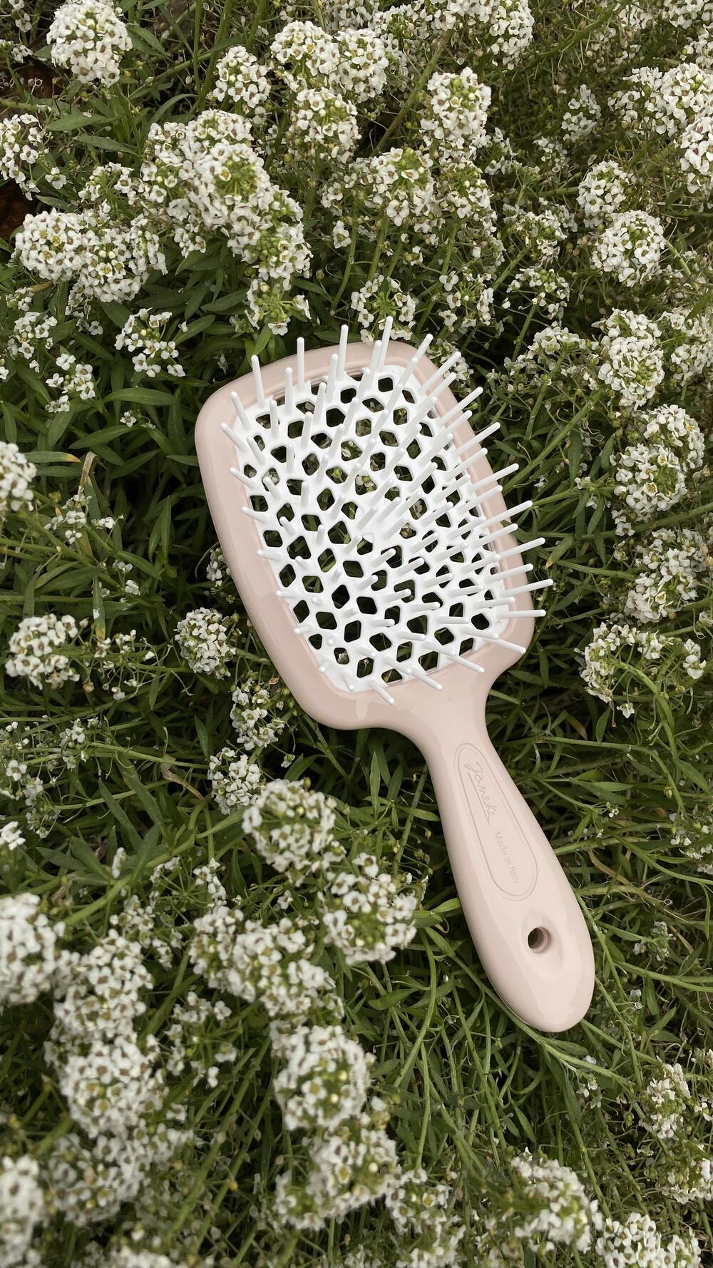 Гребінець для сушки феном серед. Janeke Середній, Пудровий, З ергономічною ручкою