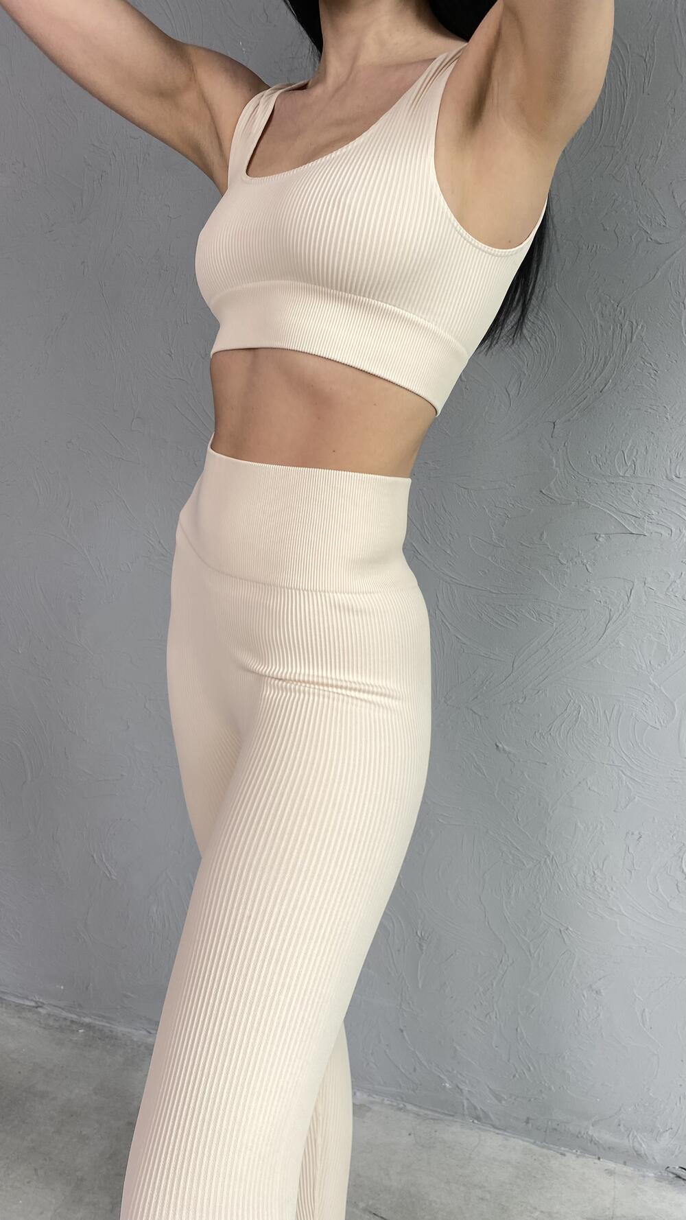 Топ у рубчик короткий made in Italy XS/S, Молочний