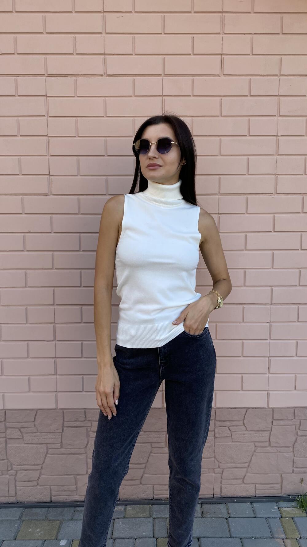 Американка з високим комірцем , гладенька 1885 Lara made in Italy L/XL, Молочний