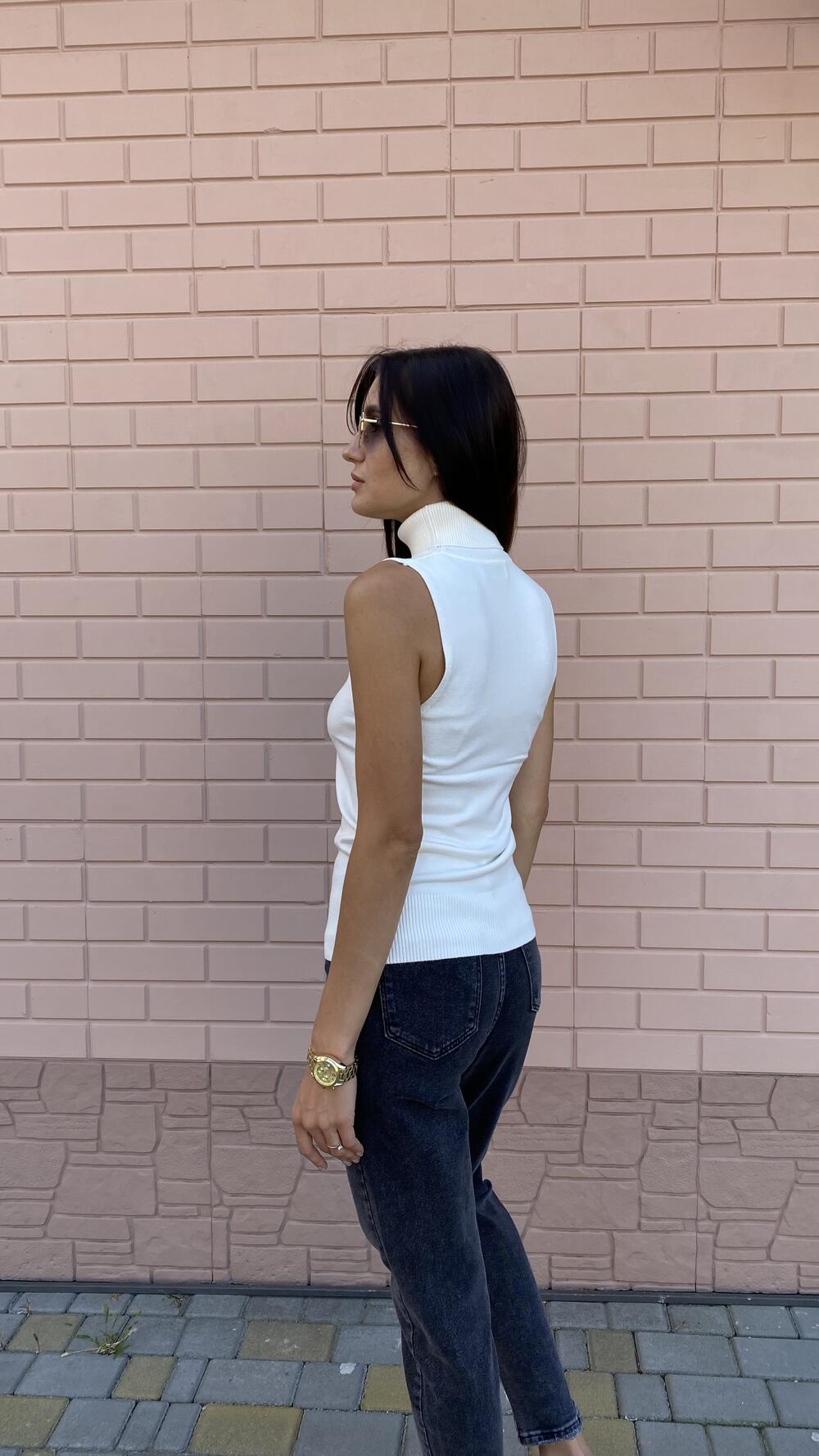 Американка з високим комірцем , гладенька 1885 Lara made in Italy L/XL, Молочний