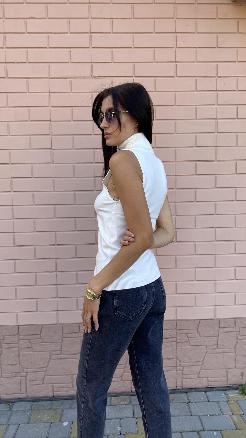 Американка з високим комірцем , гладенька 1885 Lara made in Italy L/XL, Молочний