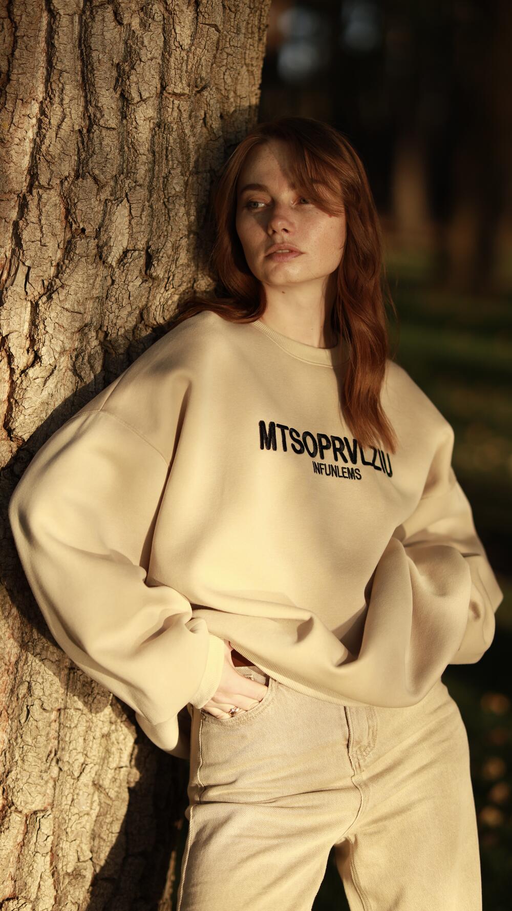 Світшот з вишивкою, щільний MTS 