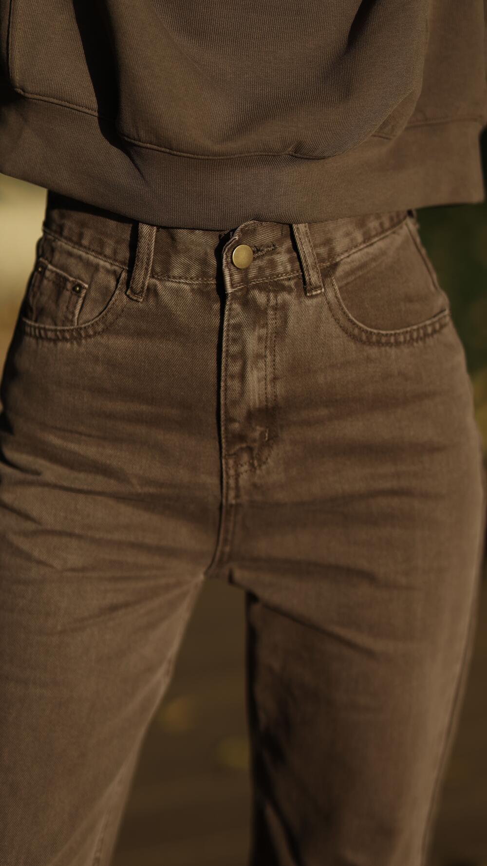 Джинси з шовчиком над кишенею позаду Miss LAN S, Коричневий