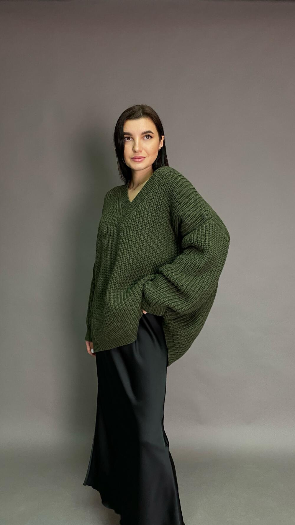 Светр щільний з v вирізом, подовжений Oversize, Зелений