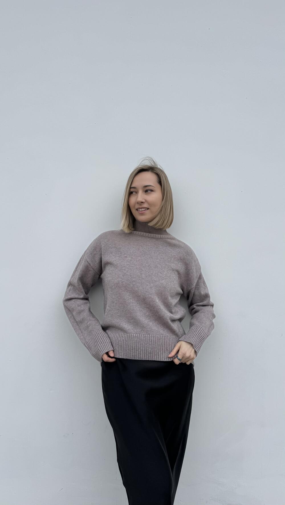 Джемпер без принту базовий, з комірцем стійка Oversize, Мокка