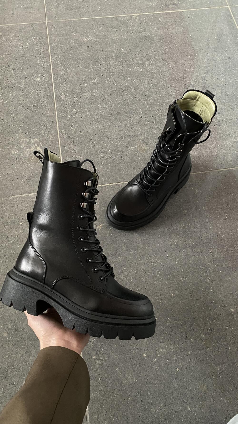 Черевики зимові з шнурками, середньої висоти 22-110-12 Barbilioni 41, Чорний