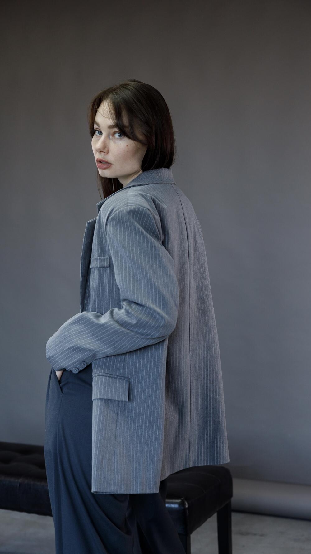 Піджак у смужку, класичний S/M, Сірий