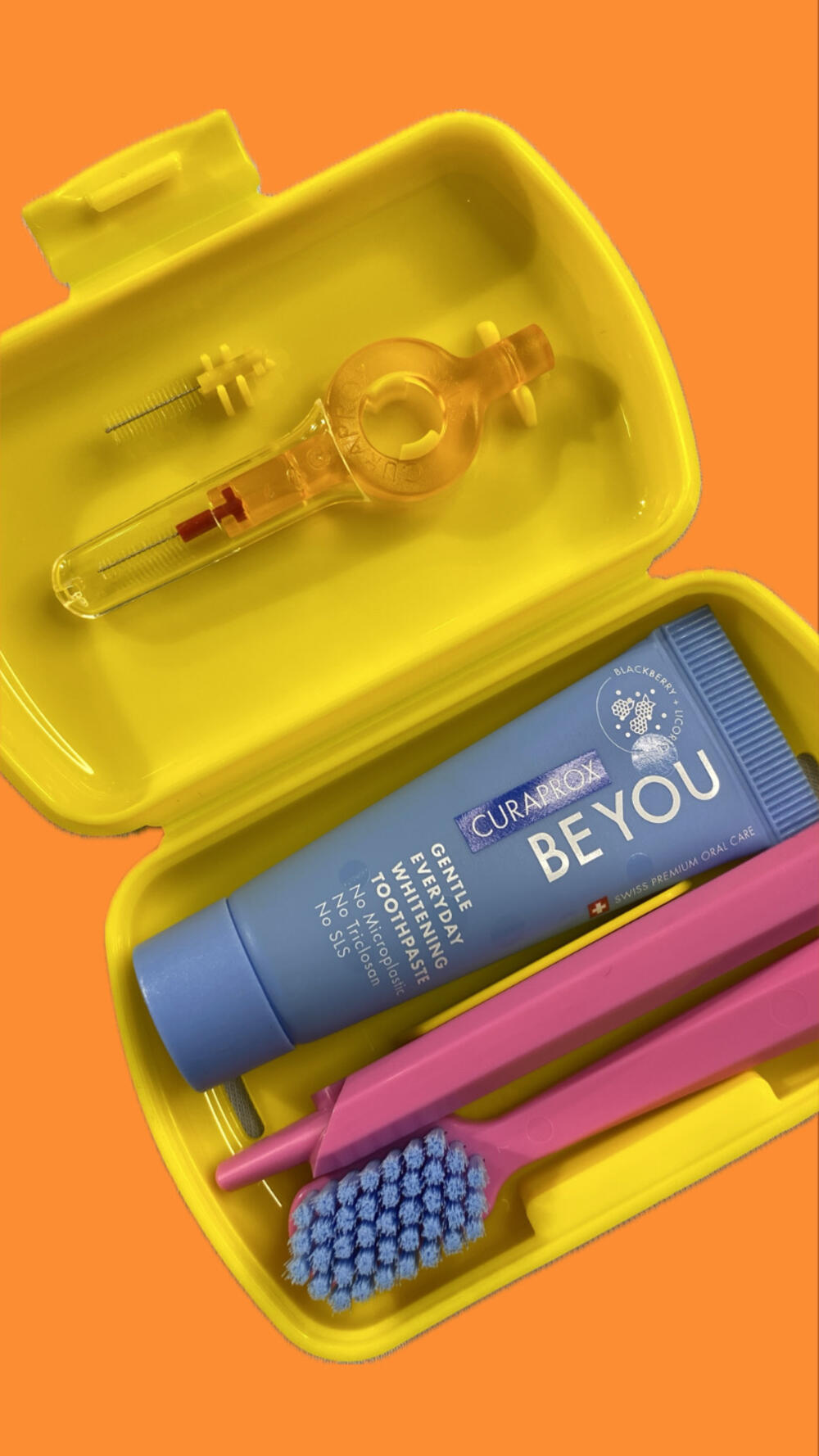Дорожній набір жовтий Be You Curaprox