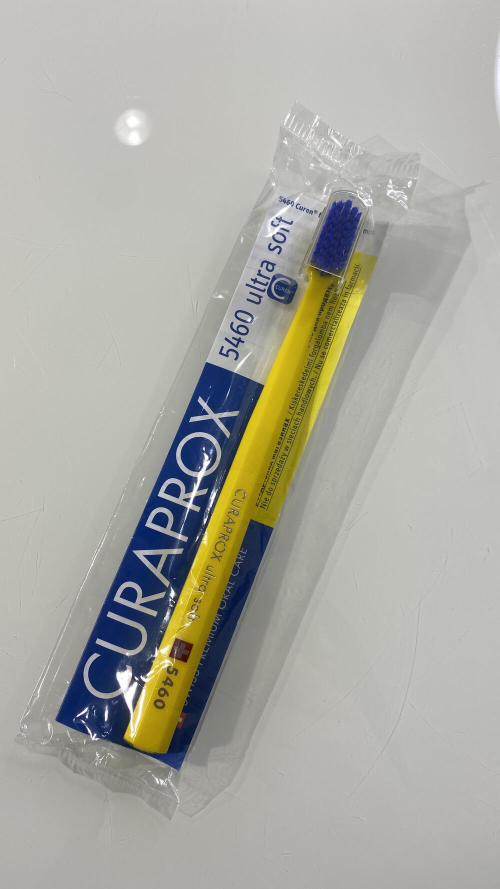 Зубна щітка Ultra Soft 5460 d 0,10 mm поліетилен, жовта з синім Curaprox