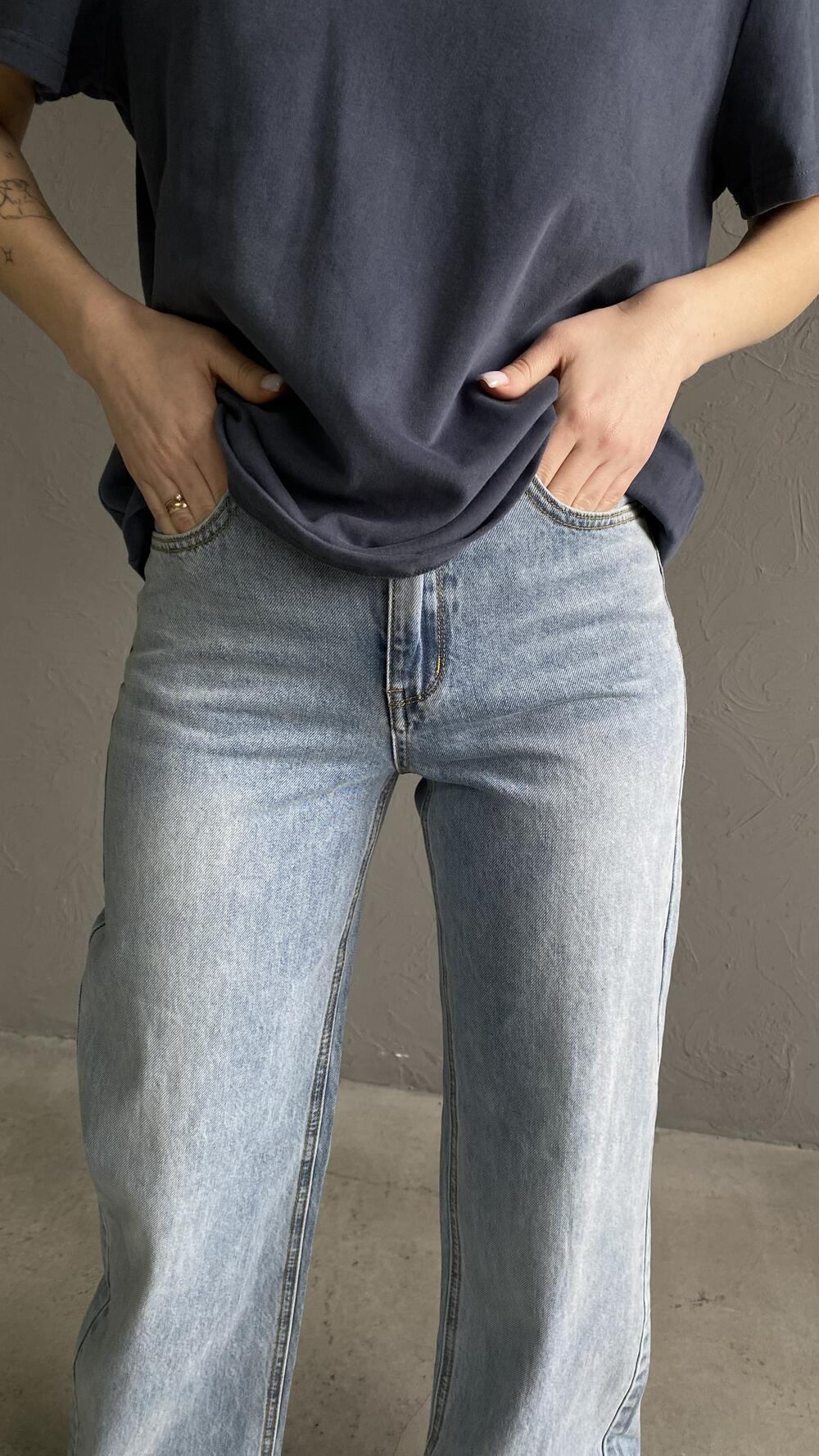 Джинси широкого фасону з потертостями Fabi L, Блакитний