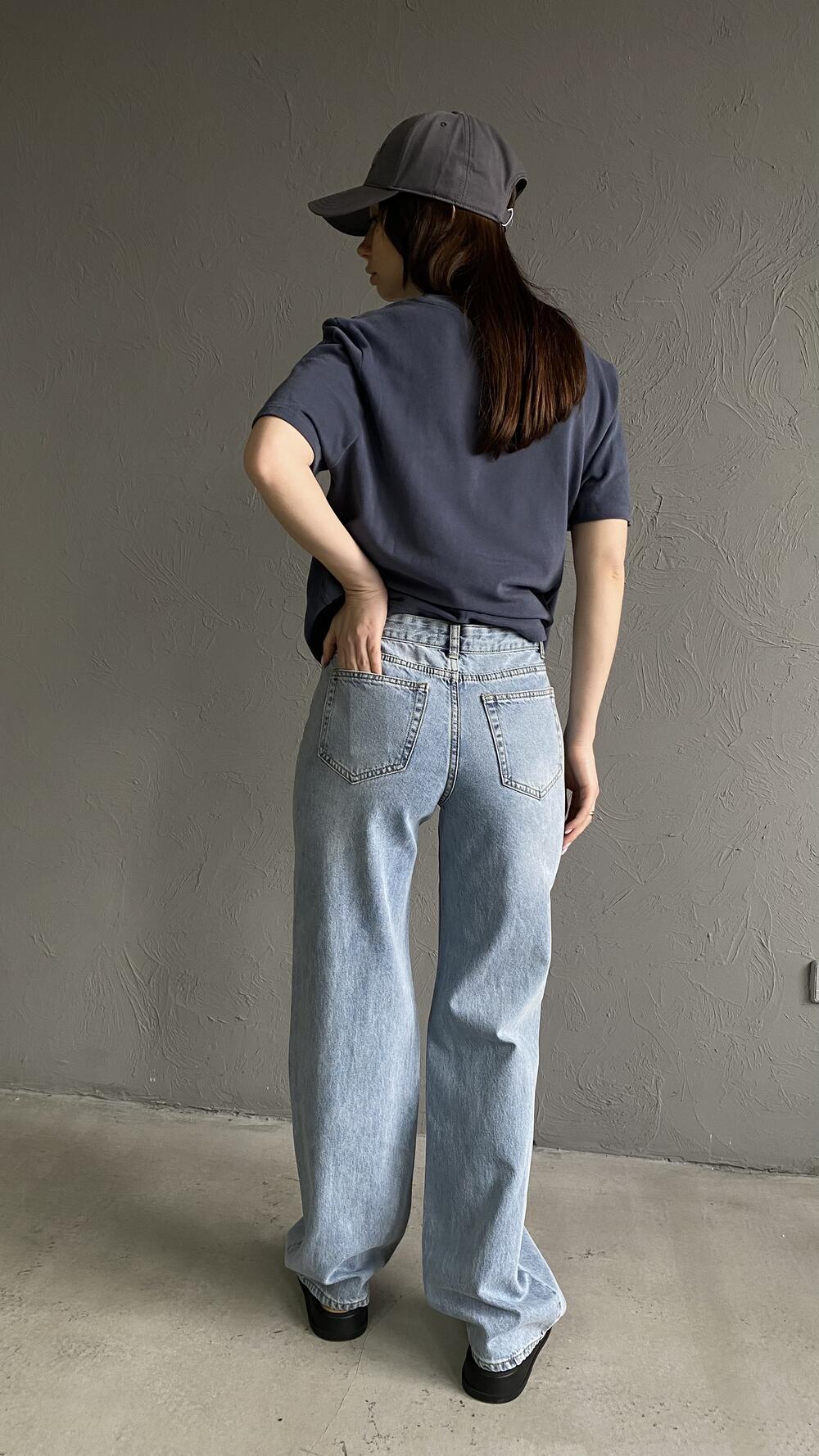 Джинси широкого фасону з потертостями Fabi L, Блакитний