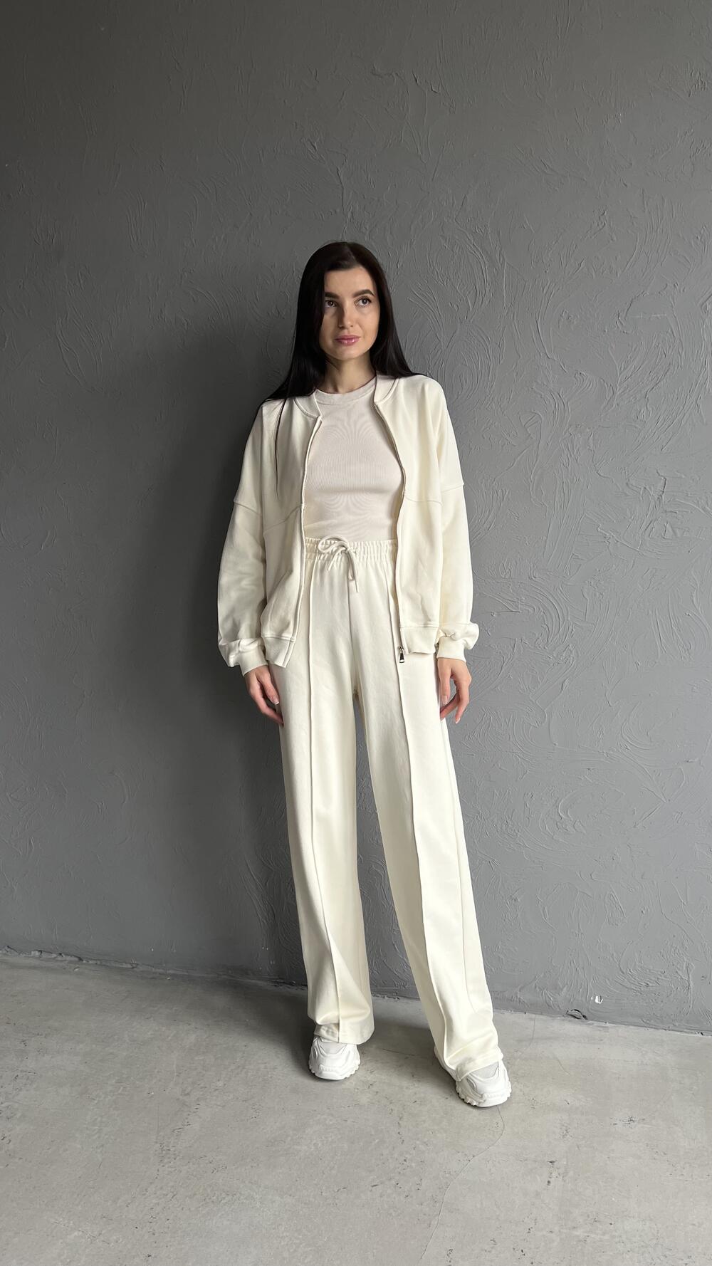 Костюм з олімпійкою з блискавкою та широкими брюками зі стрілкою Deppot M, Молочний