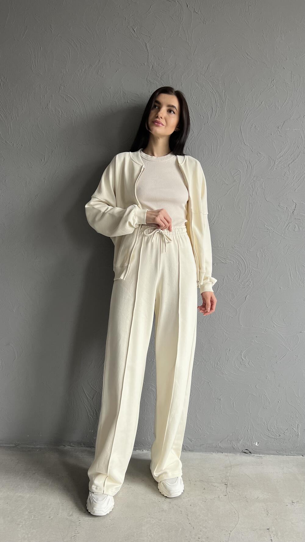 Костюм з олімпійкою з блискавкою та широкими брюками зі стрілкою Deppot M, Молочний