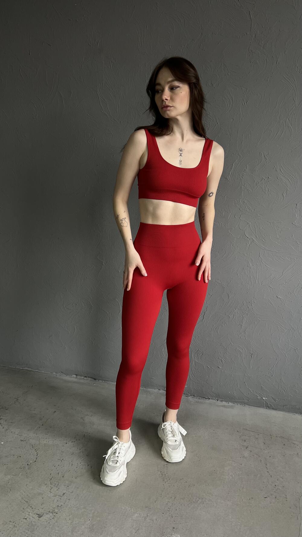 Топ у рубчик короткий made in Italy M/L, Червоний