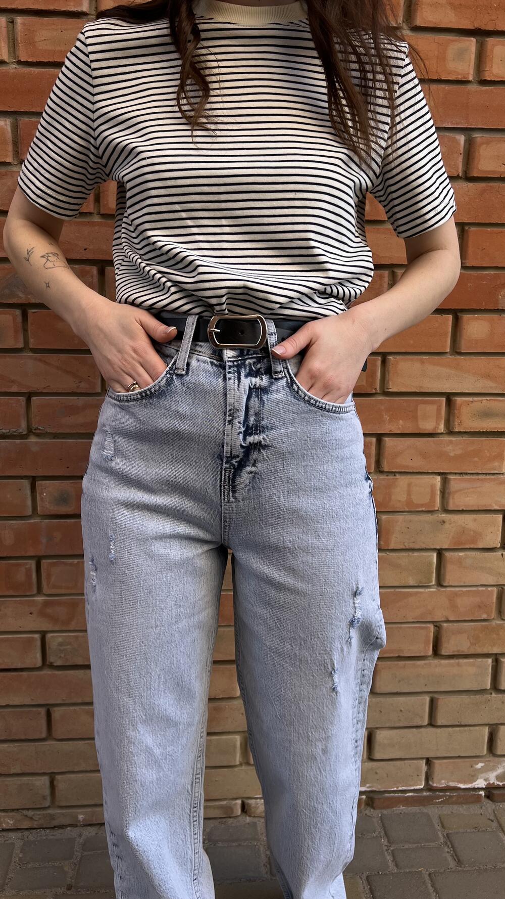 Джинси з потертостями Mom 1445 Cracpot 26, Блакитний світлий