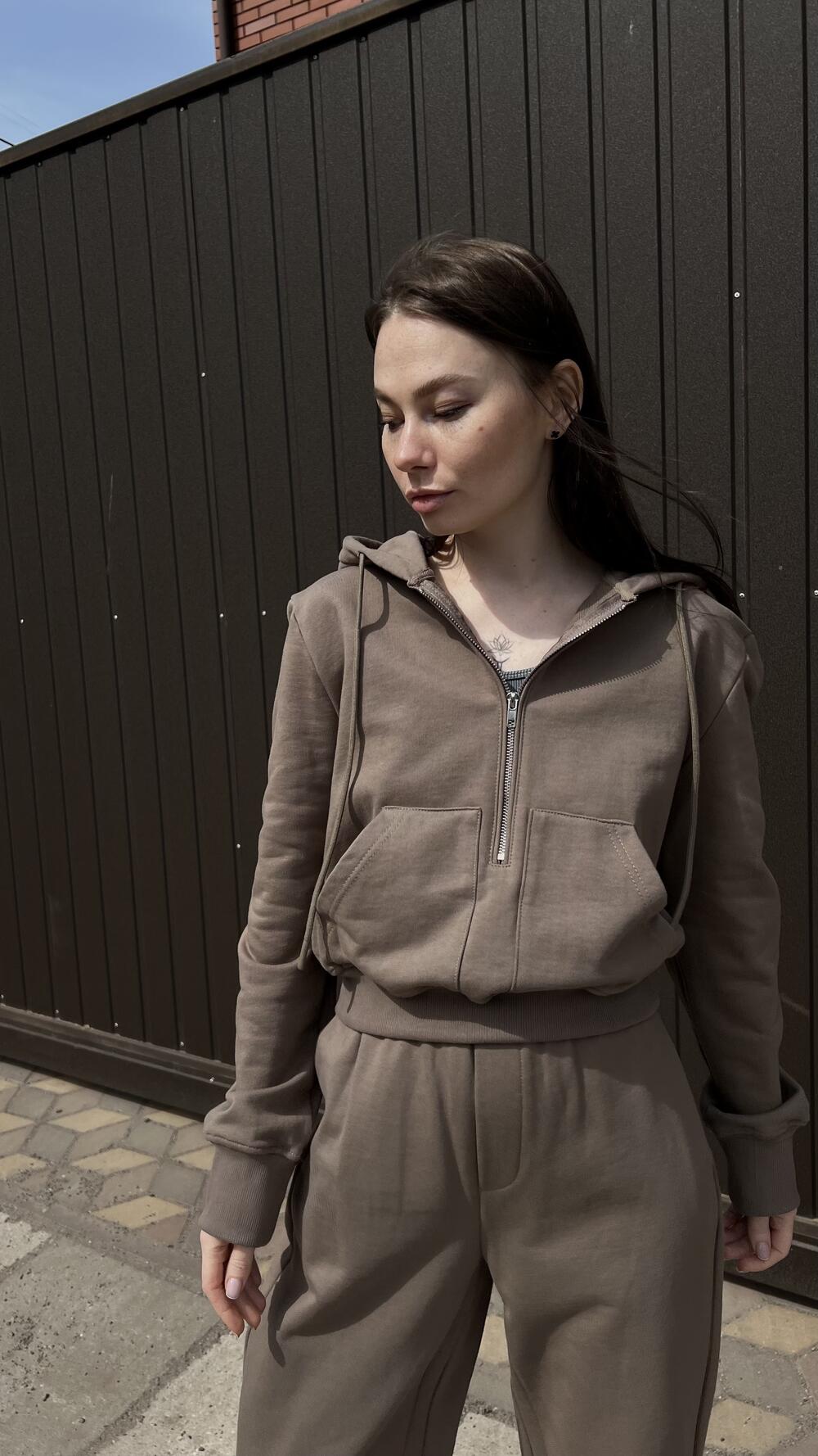 Костюм з коротким худі та широкими штанами на резинці L, Оливковий