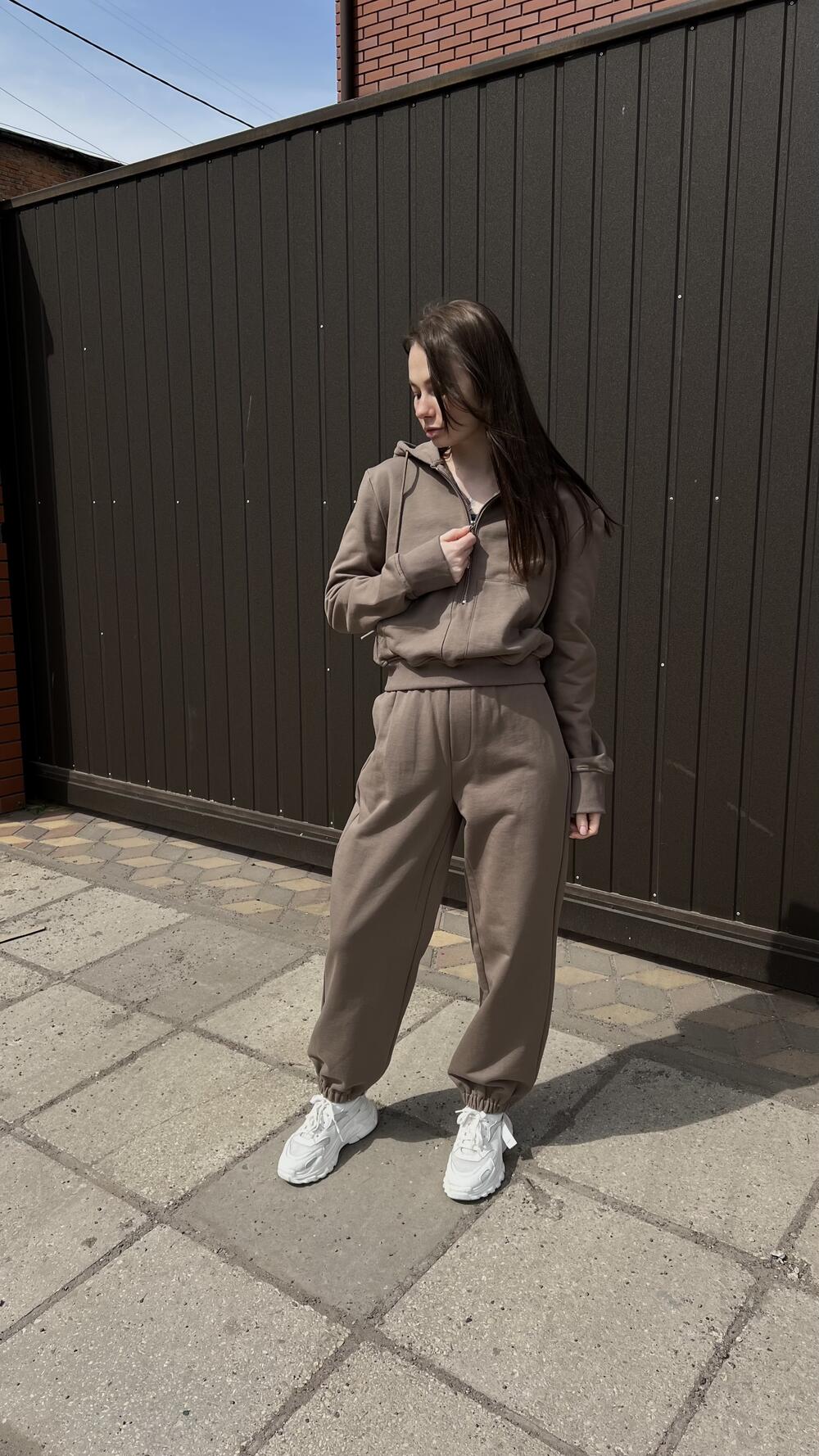 Костюм з коротким худі та широкими штанами на резинці M, Оливковий, M, Оливковий