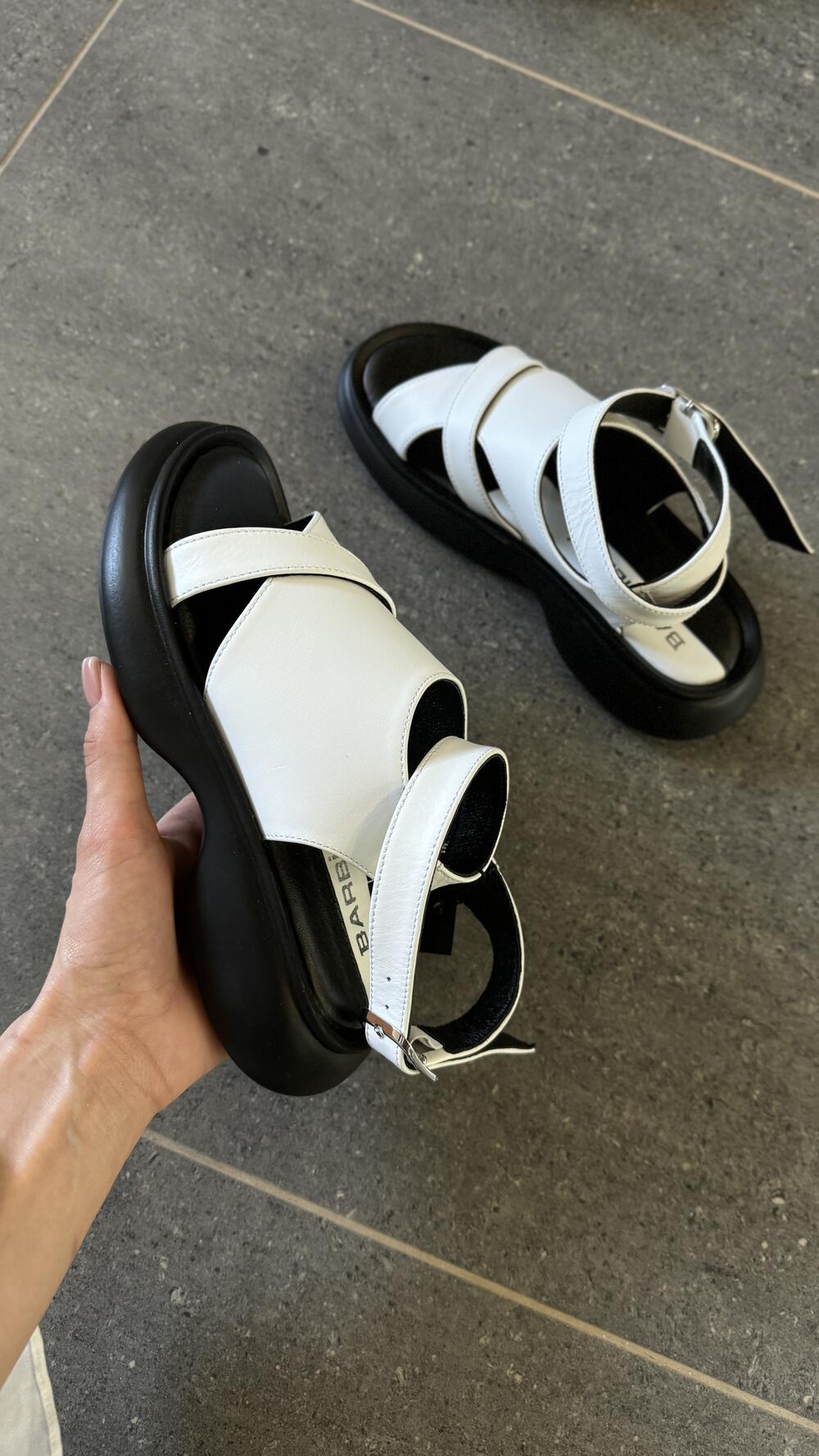 Босоніжки на масивній підошві B.16-063-11k Barbilioni 38, Білий