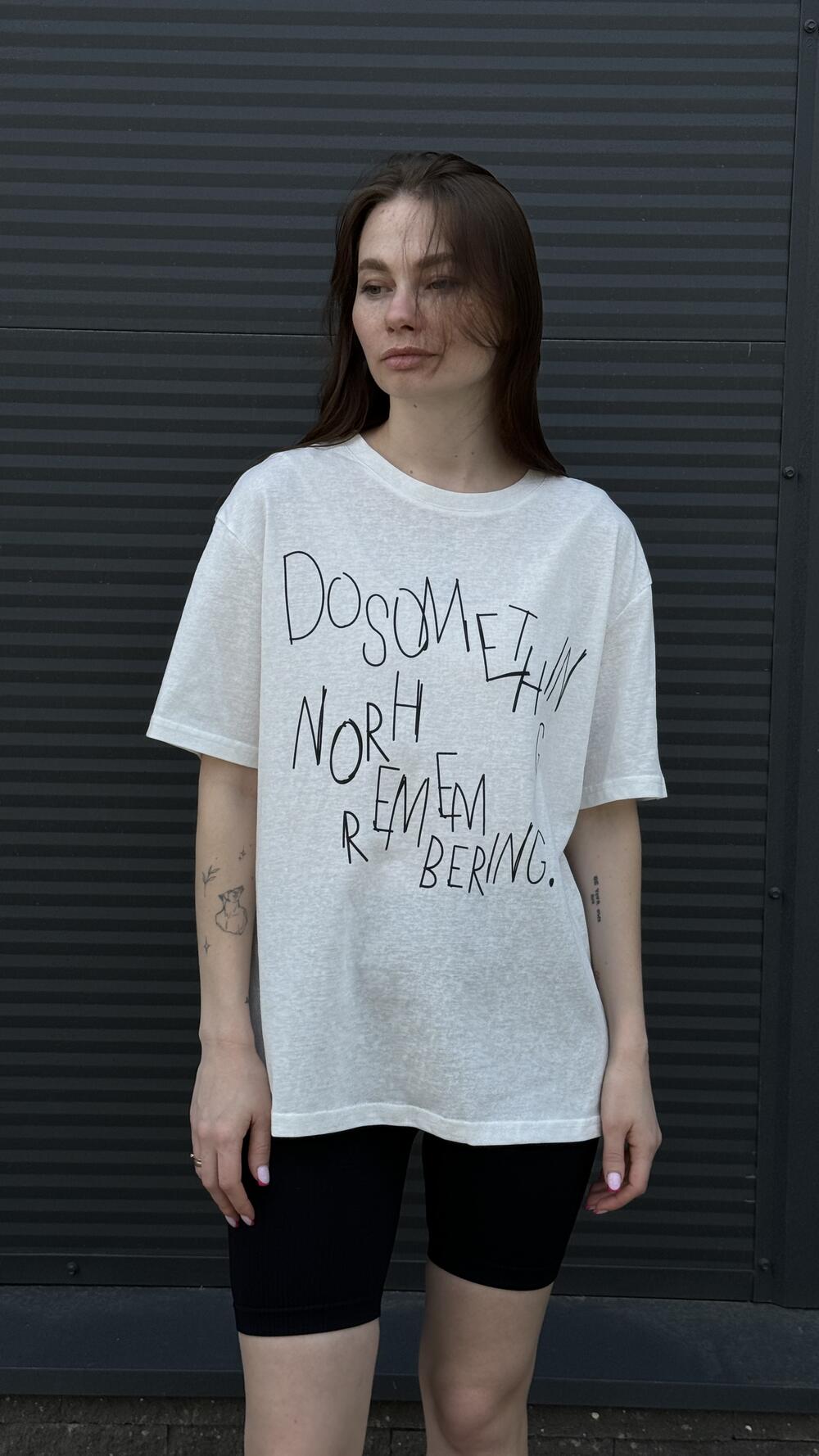 Футболка з принтом Dosom 