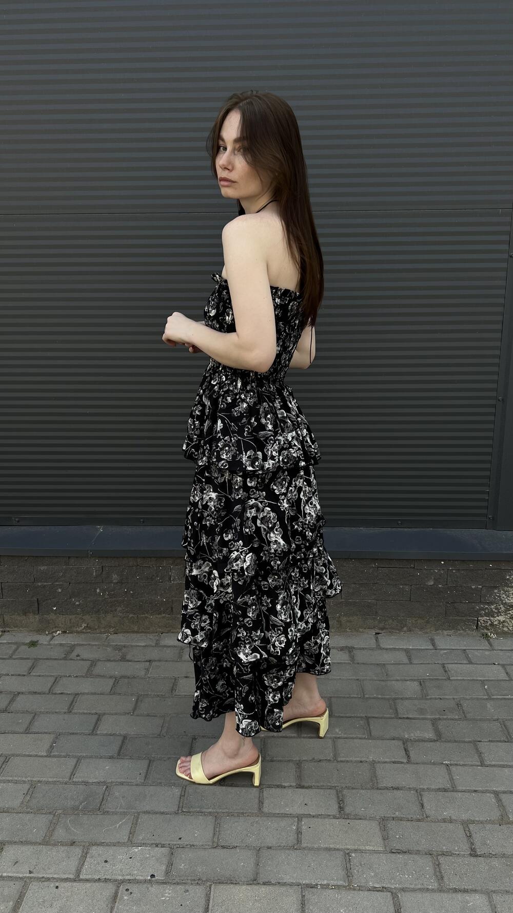 Сарафан з принтом троянди з воланами та чокером S, Чорний