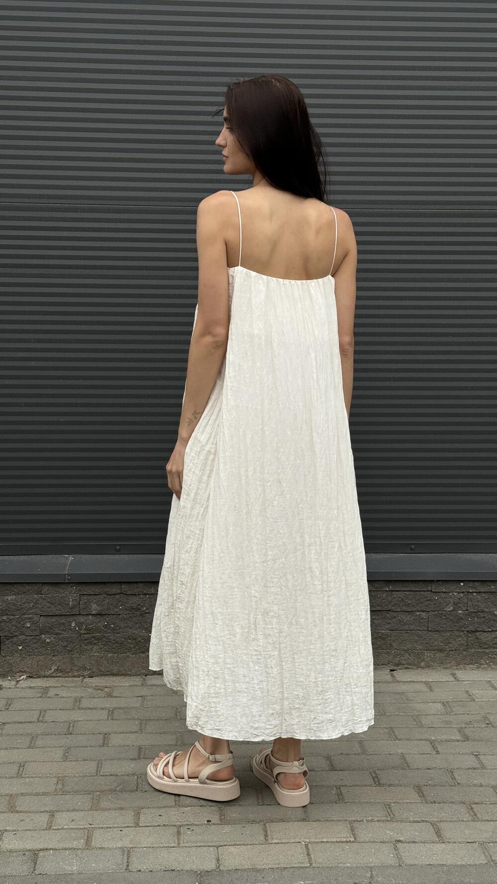 Сукня з намистом на брителях, міді, тканина жатка M, Кремовий