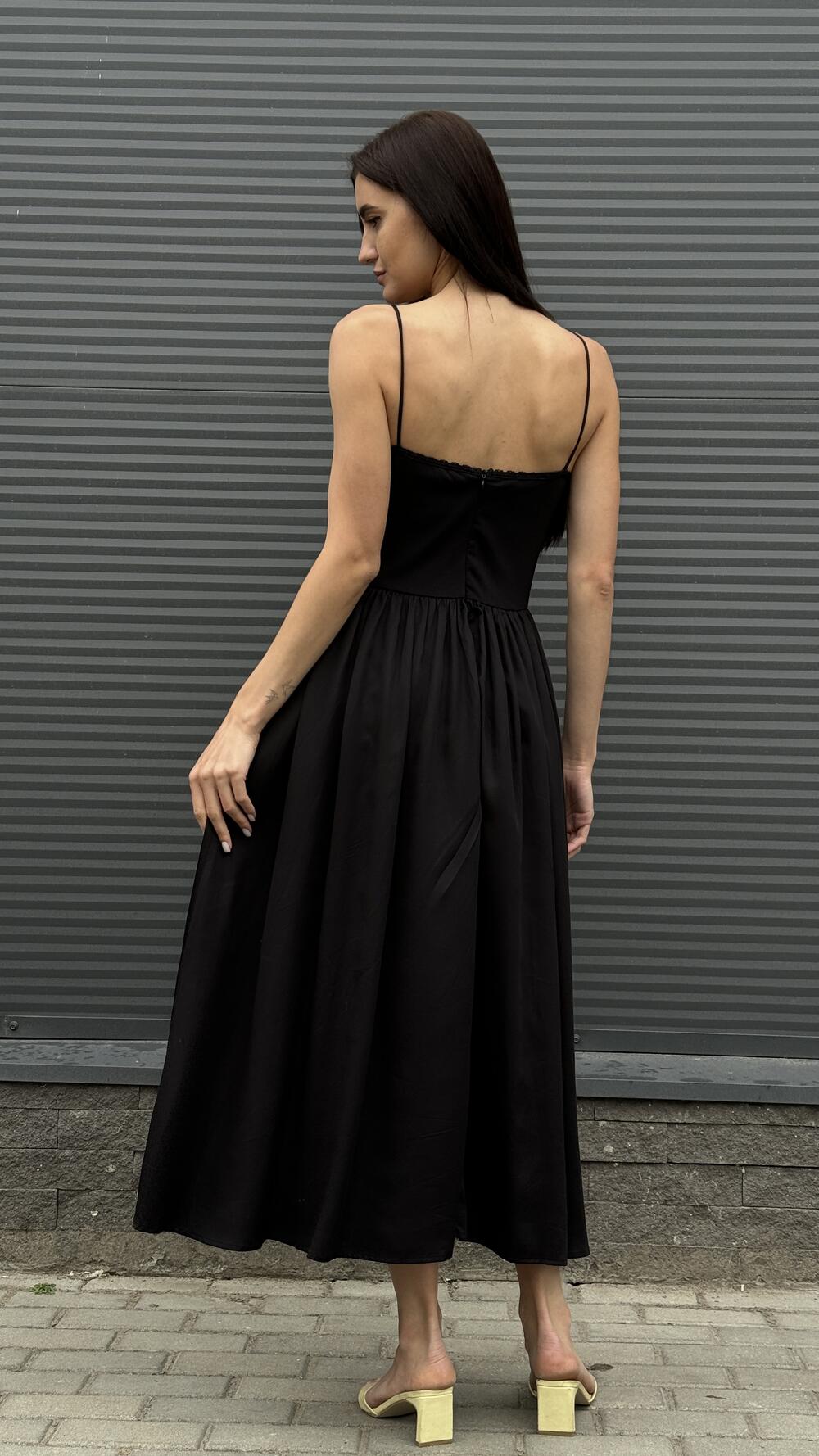 Сарафан з брошкою троянда на грудях S, Чорний