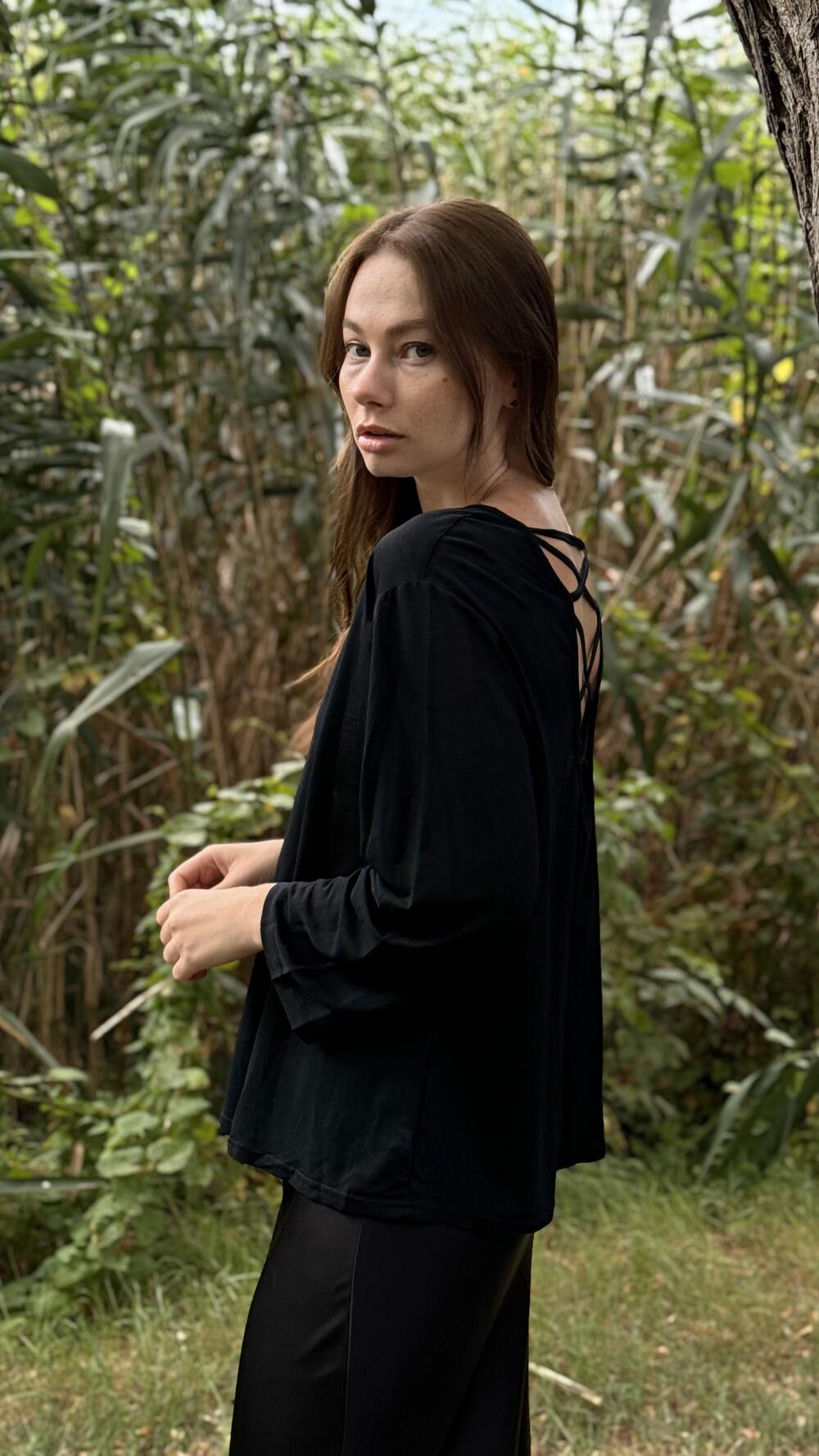 Лонгслів напівпрозорий з перехрещенням на спині Oversize, Чорний