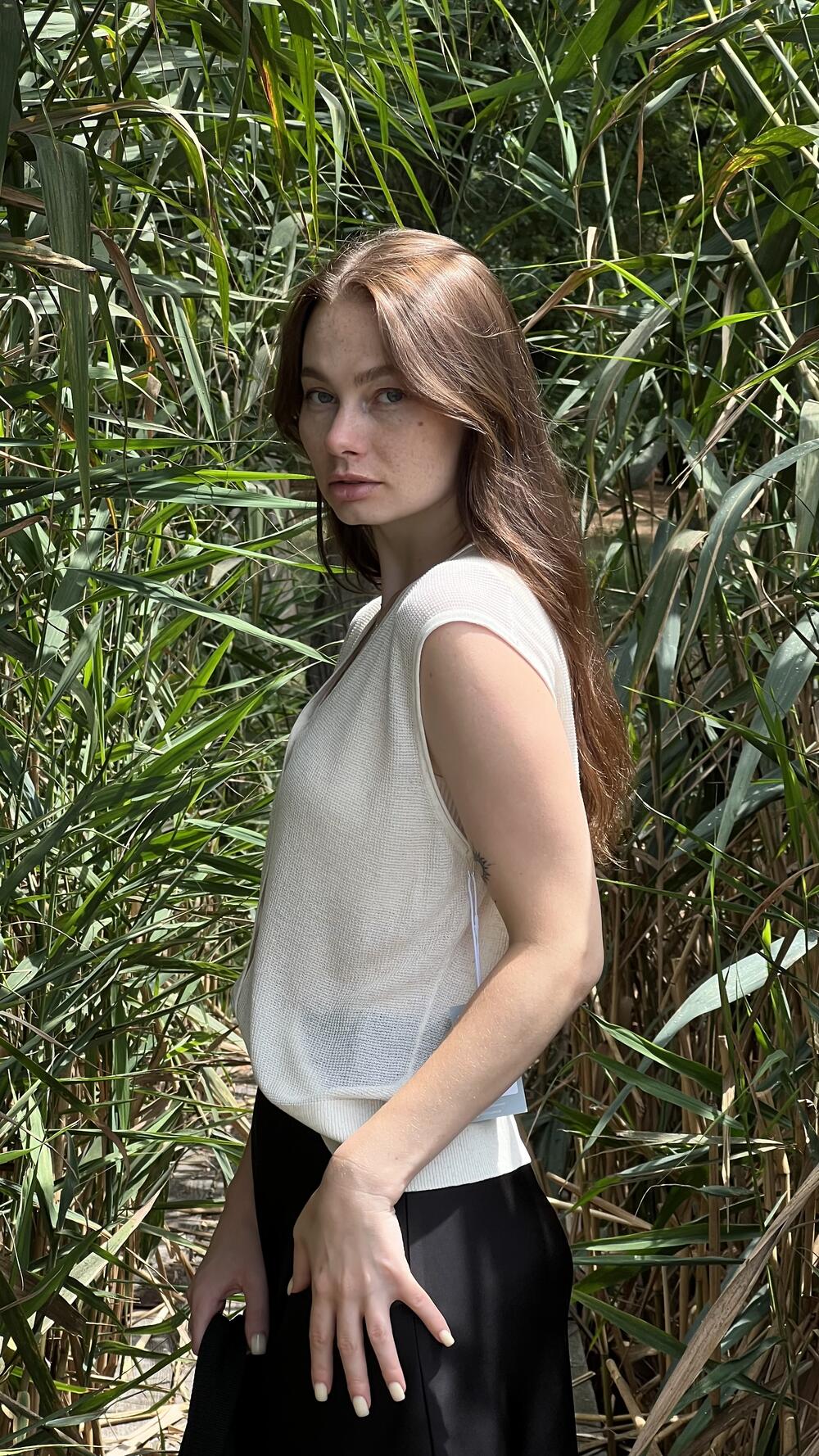 Жилет трикотажний з ґудзиками S/M, Бежевий