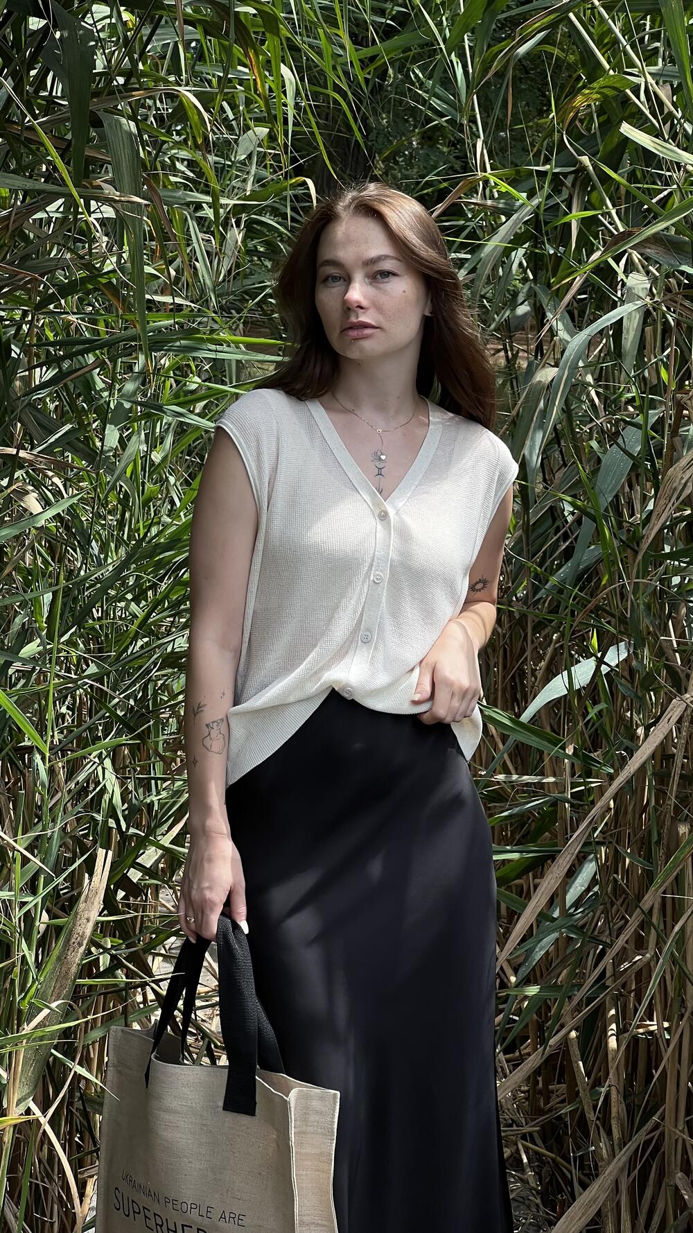 Жилет трикотажний з ґудзиками S/M, Бежевий