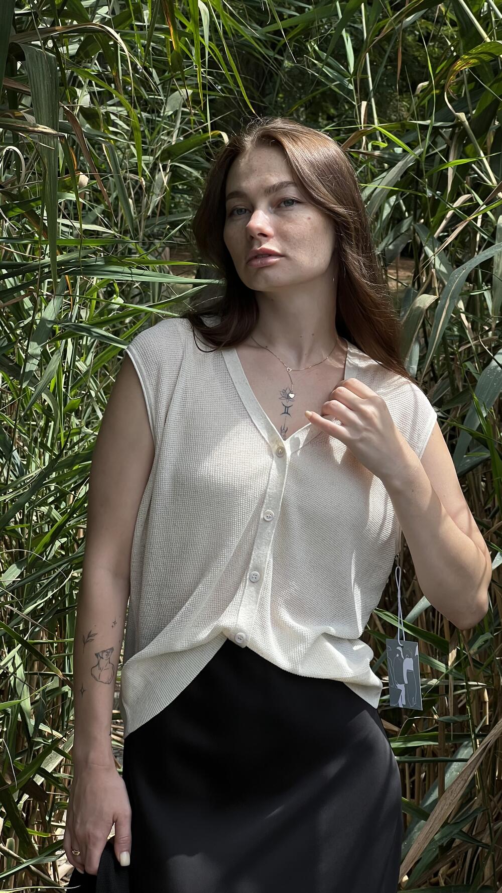 Жилет трикотажний з ґудзиками S/M, Бежевий