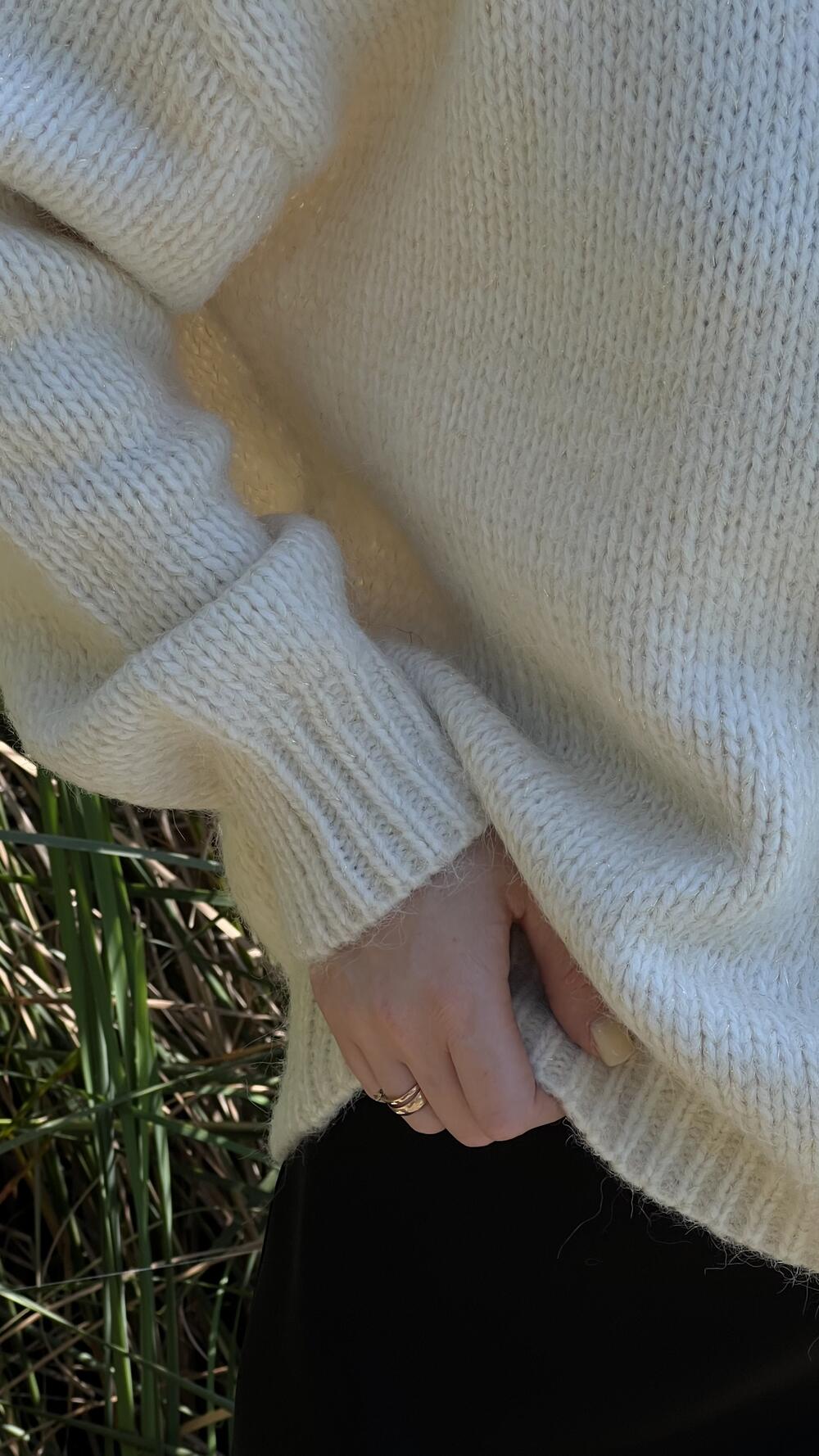 Джемпер з люрексовою ниткою гладенький H259 Lara made in Italy S/M, Крем-брюле