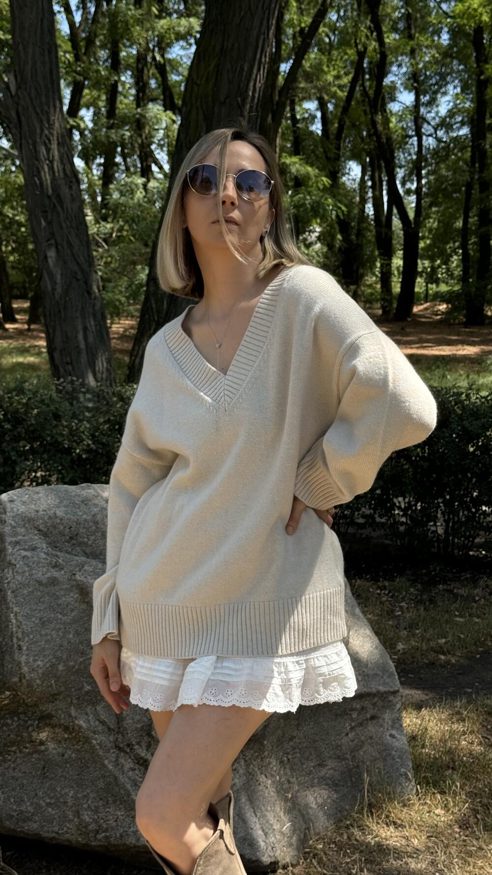 Джемпер з v вирізом, гладенький Un7025 Lara made in Italy M/L, Пісочний