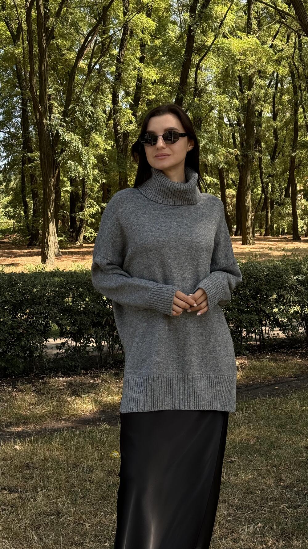 Туніка з розрізами та обʼємним комірцем Un7035 Lara M/L, Графітовий