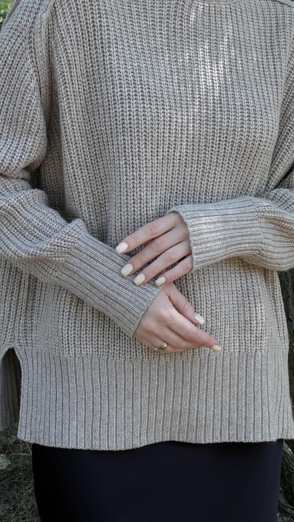 Светр з швами назовні з розрізами збоку Un7039 Lara S/M, Какао