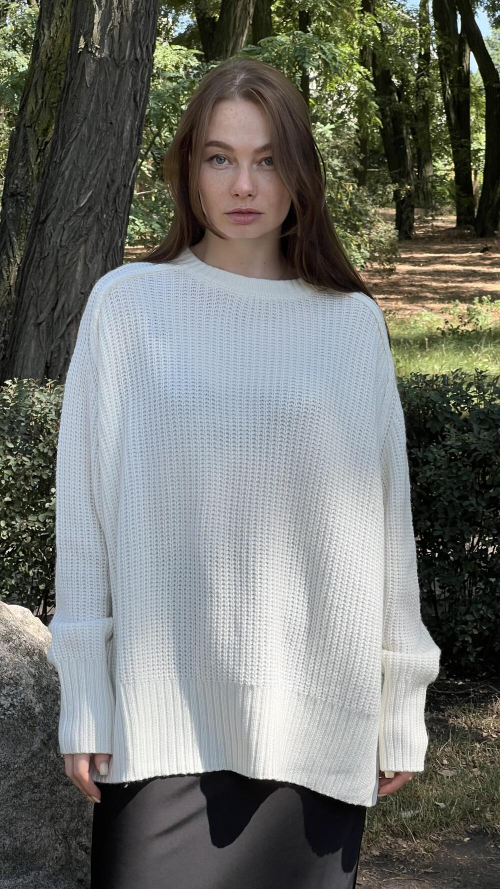 Светр з швами назовні з розрізами збоку Un7039 Lara S/M, Молочний